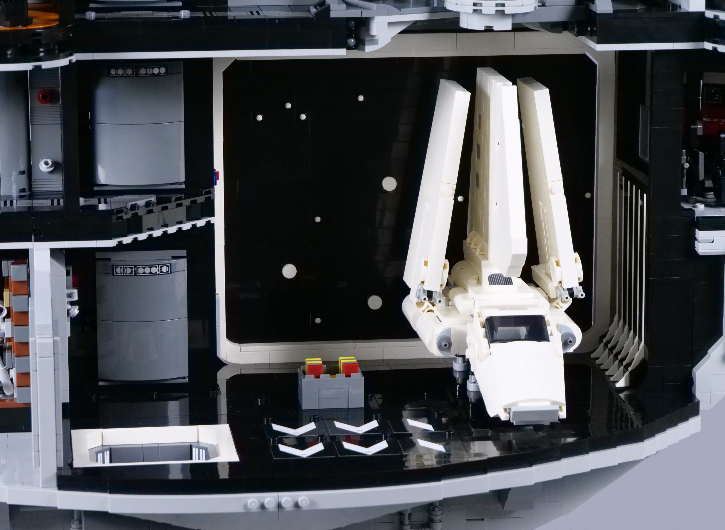 LEGO Star Wars 40771 TIE Fighter with Imperial Hangar Rack review